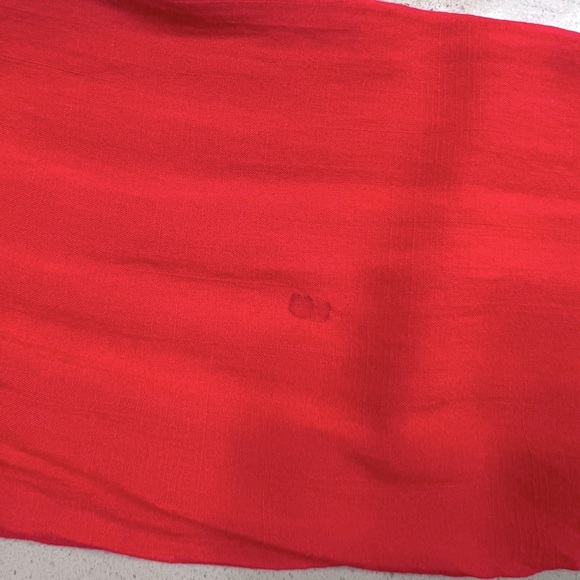 Bella Dahl red blouse. - Picture 8 of 8